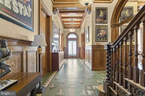 Entry Way - 106 E Chase St, Baltimore, MD 21202 photo 2 of 8
