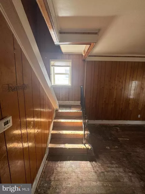 Entry Way - 729 E 41st St, Baltimore, MD 21218 photo 8 of 13