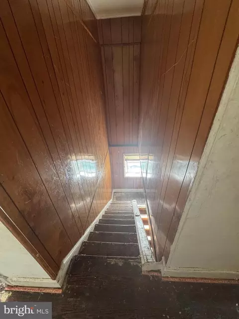 Entry Way - 729 E 41st St, Baltimore, MD 21218 photo 9 of 13