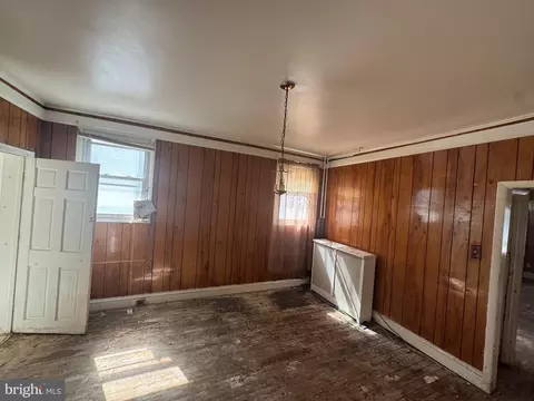 Entry Way - 729 E 41st St, Baltimore, MD 21218 photo 6 of 13