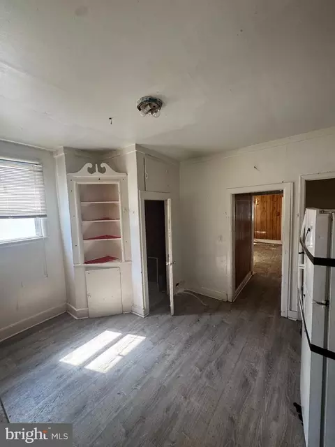 Entry Way - 729 E 41st St, Baltimore, MD 21218 photo 4 of 13
