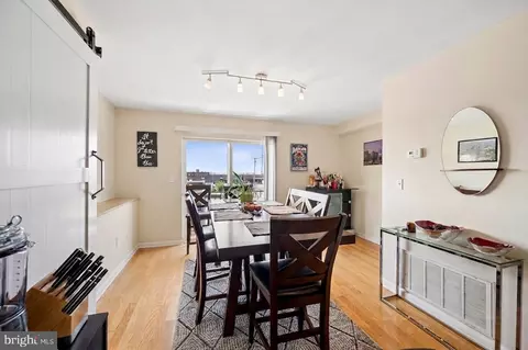 Dining - 4607 Dillon St, Baltimore, MD 21224 photo 4 of 4
