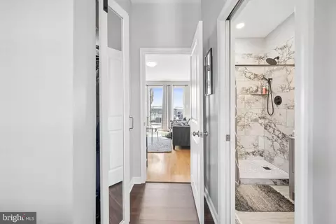 Entry Way - 4607 Dillon St, Baltimore, MD 21224 photo 5 of 6