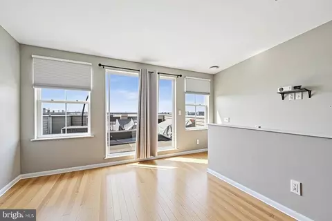 Living - 4607 Dillon St, Baltimore, MD 21224 photo 9 of 9