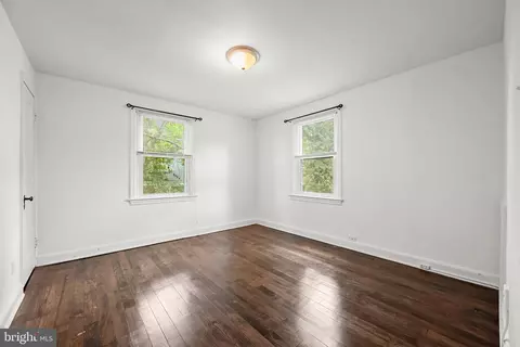Bedroom - 5104 Sunset Rd, Baltimore, MD 21215 photo 3 of 7