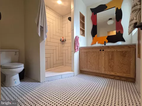 Bath - 804 E North Ave, Baltimore, MD 21202 photo 1 of 8