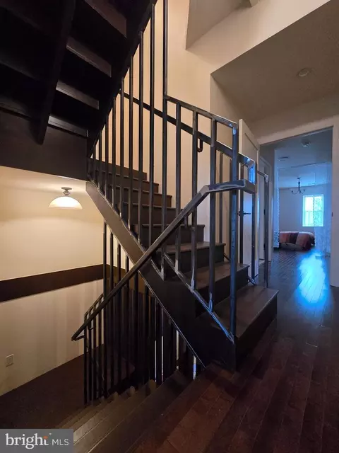 Entry Way - 804 E North Ave, Baltimore, MD 21202 photo 5 of 16