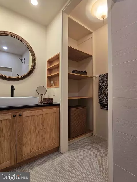 Bath - 804 E North Ave, Baltimore, MD 21202 photo 5 of 8
