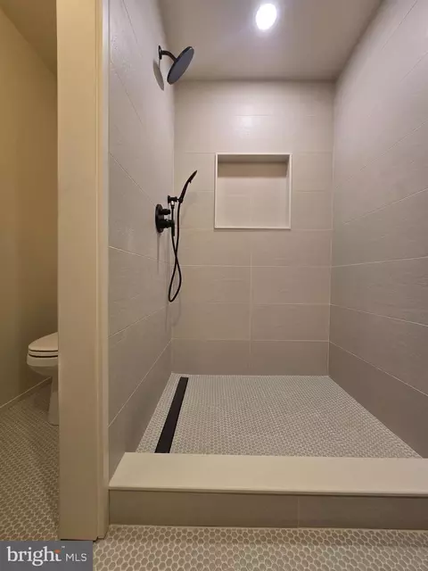 Bath - 804 E North Ave, Baltimore, MD 21202 photo 6 of 8