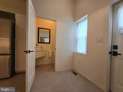 Entry Way - 804 E North Ave, Baltimore, MD 21202 photo 4 of 16