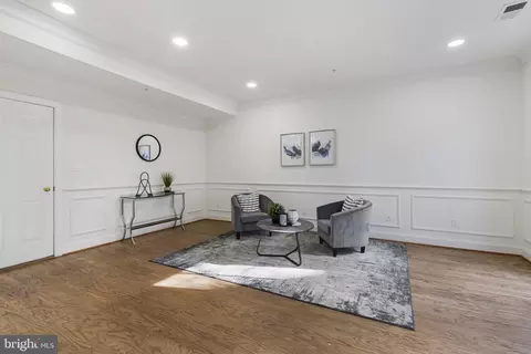 Living - 1256 Dockside Cir, Baltimore, MD 21224 photo 1 of 3