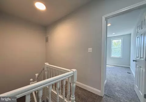 Entry Way - 1952 Walbrook Ave, Baltimore, MD 21217 photo 4 of 9