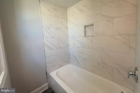 Entry Way - 1952 Walbrook Ave, Baltimore, MD 21217 photo 6 of 9