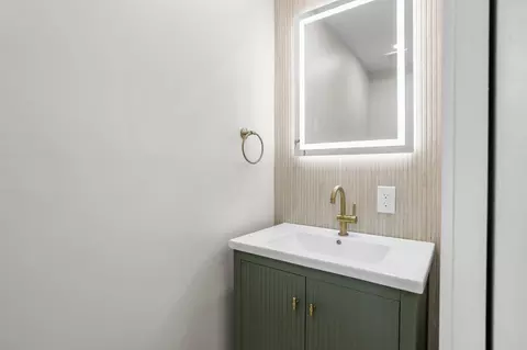 Bath - 1628 Mchenry St, Baltimore, MD 21223 photo 1 of 4