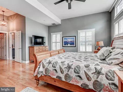 Bedroom - 1722 Fleet St, Baltimore, MD 21231 photo 1 of 4