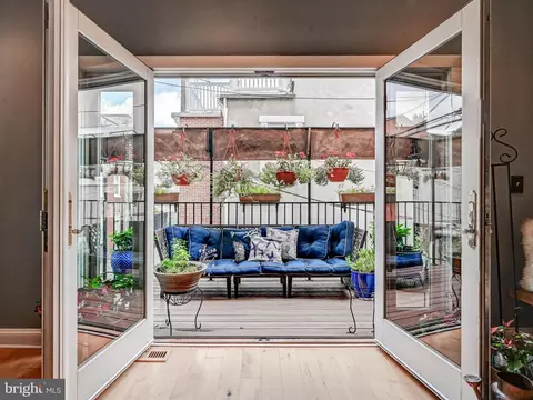 Exterior - 1722 Fleet St, Baltimore, MD 21231 photo 3 of 8