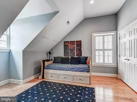 Bedroom - 1722 Fleet St, Baltimore, MD 21231 photo 3 of 4
