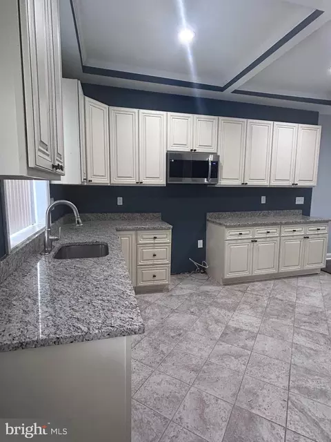 Kitchen - 3124 E Baltimore St, Baltimore, MD 21224 photo 2 of 2