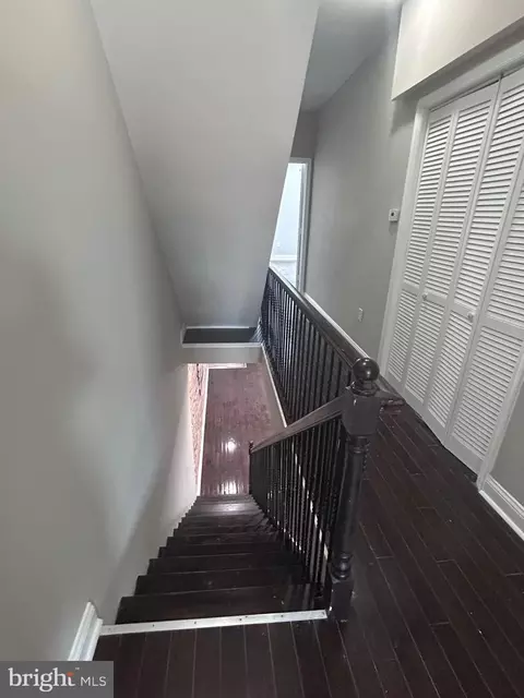 Entry Way - 3124 E Baltimore St, Baltimore, MD 21224 photo 5 of 8