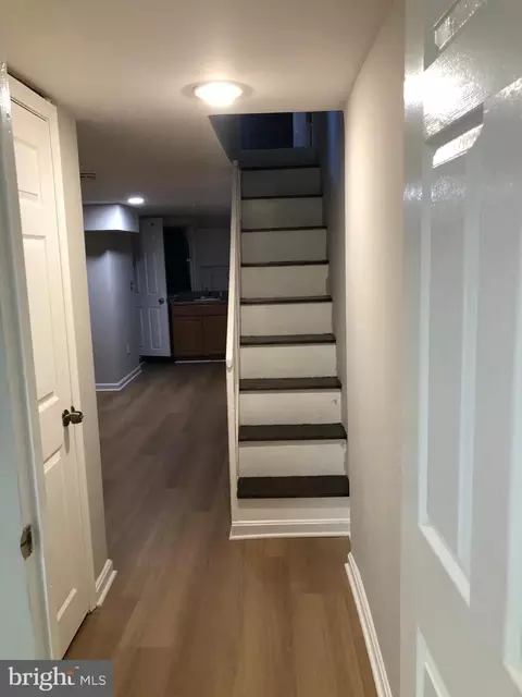 Entry Way - 618 S Macon St, Baltimore, MD 21224 photo 5 of 5
