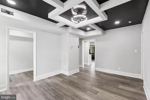 Entry Way - 4035 Annellen Rd, Baltimore, MD 21215 photo 3 of 7