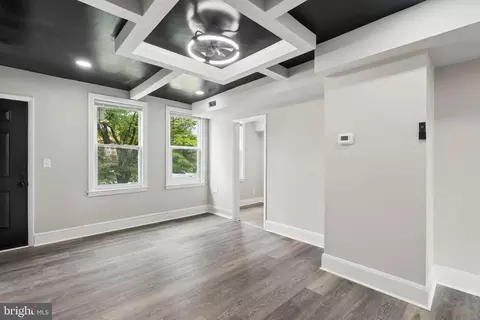 Entry Way - 4035 Annellen Rd, Baltimore, MD 21215 photo 2 of 7
