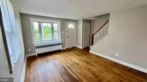 Living - 1216 Pine Heights Ave, Baltimore, MD 21229 photo 2 of 2