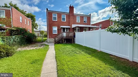 Exterior - 1216 Pine Heights Ave, Baltimore, MD 21229 photo 1 of 3