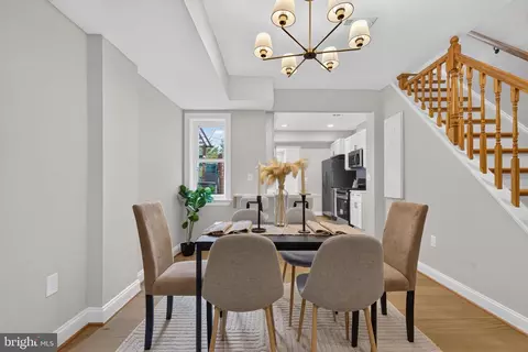 Dining - 3341 Chestnut Ave, Baltimore, MD 21211 photo 2 of 3