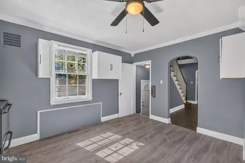 Entry Way - 3322 Moravia Rd, Baltimore, MD 21214 photo 1 of 3