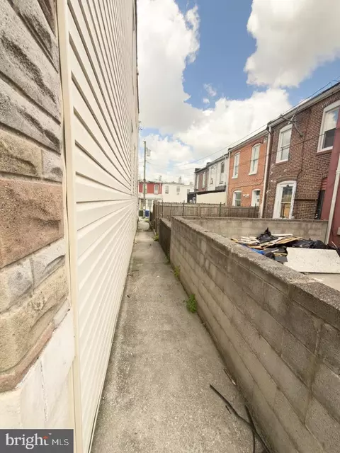 Entry Way - 3209 E Lombard St, Baltimore, MD 21224 photo 8 of 8