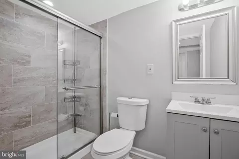 Bath - 5169 Frederick Ave, Baltimore, MD 21229 photo 2 of 2