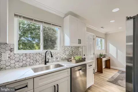 Kitchen - 2608 Huron St, Baltimore, MD 21230 photo 5 of 5
