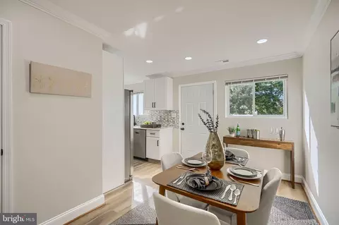 Dining - 2608 Huron St, Baltimore, MD 21230 photo 2 of 2
