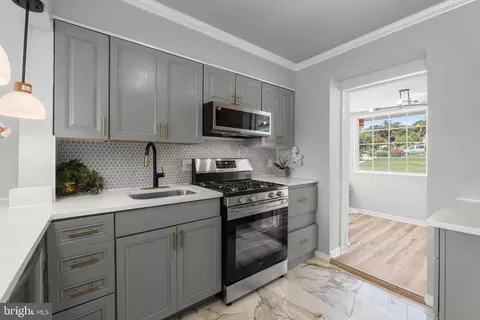 Kitchen - 800 Radnor Ave, Baltimore, MD 21212 photo 2 of 6