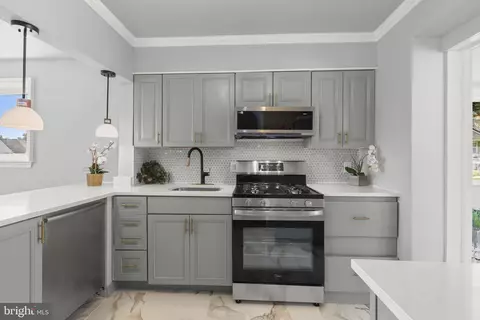 Kitchen - 800 Radnor Ave, Baltimore, MD 21212 photo 3 of 6