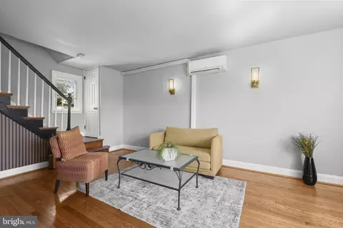 Living - 800 Radnor Ave, Baltimore, MD 21212 photo 3 of 3