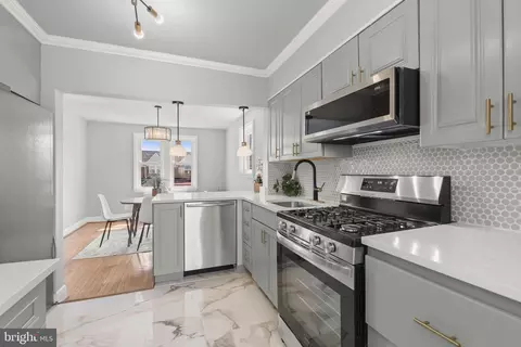 Kitchen - 800 Radnor Ave, Baltimore, MD 21212 photo 4 of 6