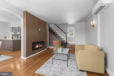 Entry Way - 800 Radnor Ave, Baltimore, MD 21212 photo 1 of 4