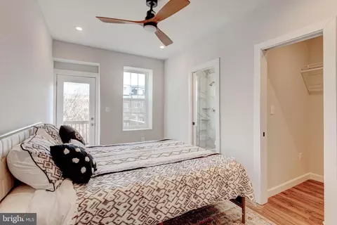 Bedroom - 2414 Callow Ave, Baltimore, MD 21217 photo 5 of 15
