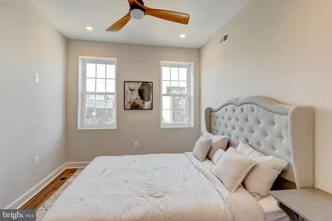 Bedroom - 2414 Callow Ave, Baltimore, MD 21217 photo 12 of 15