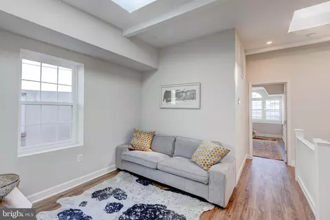 Entry Way - 2414 Callow Ave, Baltimore, MD 21217 photo 13 of 13