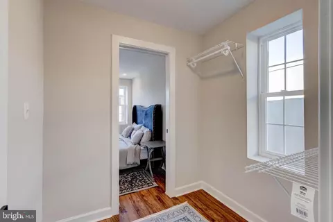 Entry Way - 2414 Callow Ave, Baltimore, MD 21217 photo 10 of 13