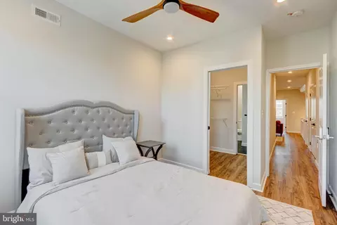 Bedroom - 2414 Callow Ave, Baltimore, MD 21217 photo 11 of 15