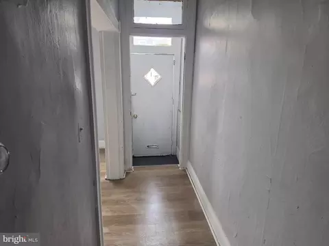 Entry Way - 2846 Harlem Ave, Baltimore, MD 21216 photo 1 of 5