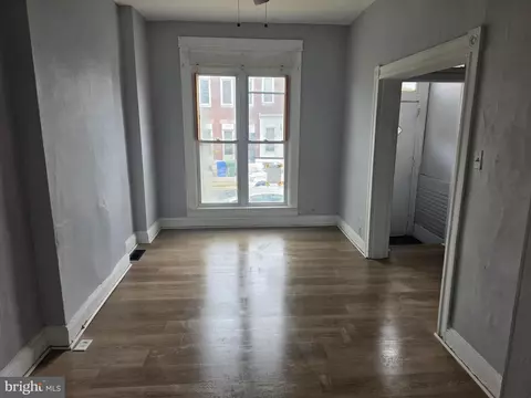 Living - 2846 Harlem Ave, Baltimore, MD 21216 photo 1 of 4