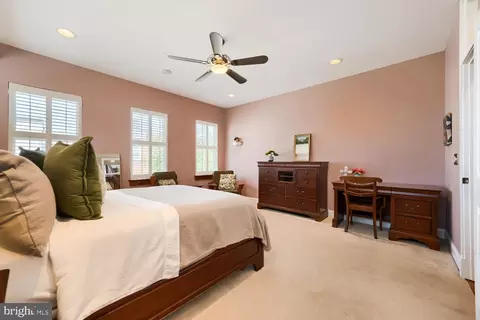 Bedroom - 1457 Covington St, Baltimore, MD 21230 photo 4 of 6