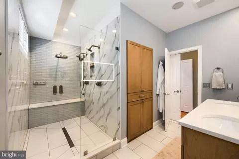 Bath - 1457 Covington St, Baltimore, MD 21230 photo 1 of 6