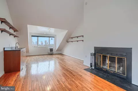 Living - 144 E Clement St E #A, Baltimore, MD 21230 photo 5 of 11