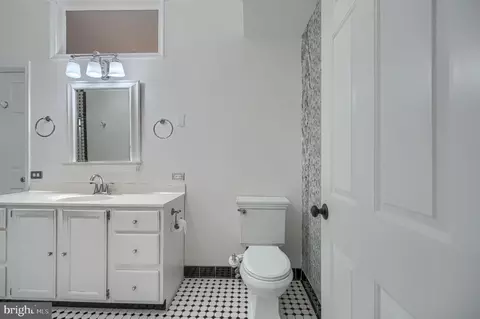 Bath - 144 E Clement St E #A, Baltimore, MD 21230 photo 2 of 5